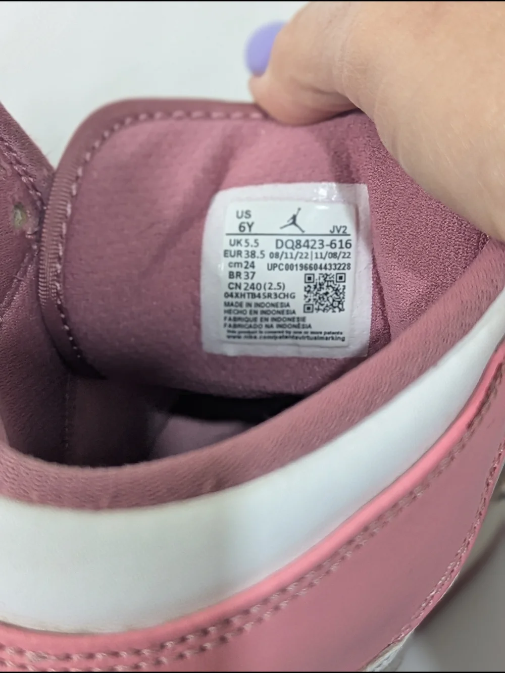 Nike Air Jordan 1 Mid GS Valentine's Day 2023 Sneakers